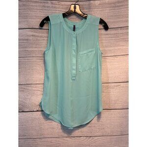 NYDJ Sleeveless Pintuck Blouse W Front Pocket & Pleated Back Size S